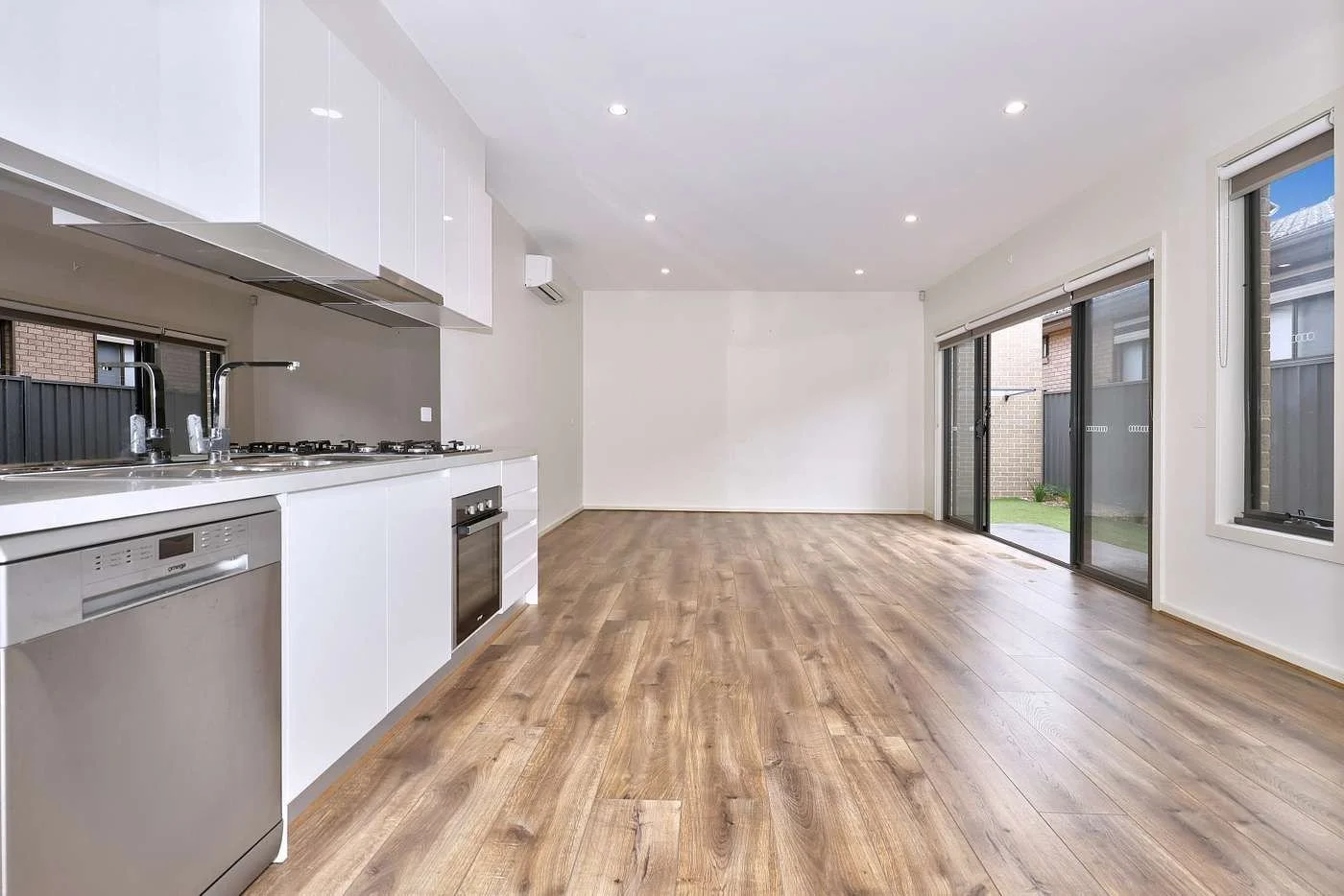 Tullamarine - 63 Eumarella Street, Tullamarine, VIC 3043 - Townly - 7.jpg