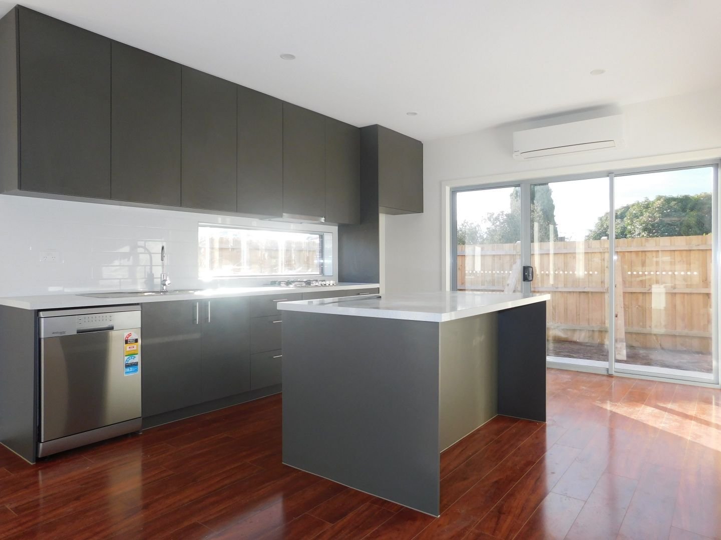 Westmeadows - 2 Hopetoun Court, Westmeadows, VIC 3049 - Townly - 5.jpg