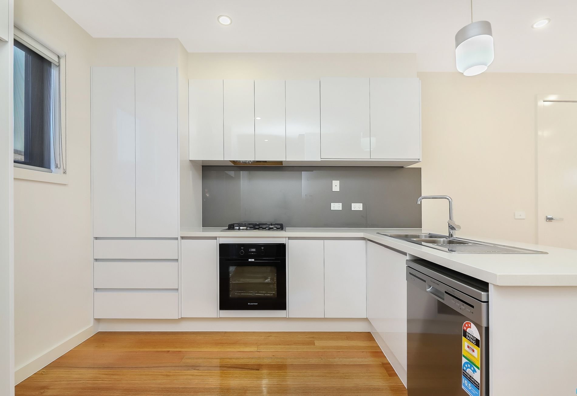 Glenroy -  - 13 Clovelly Avenue, Glenroy, VIC 3046 - Townly - 11.jpg