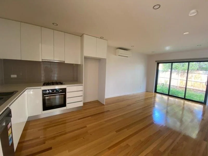 Glenroy - 715-717 Pascoe Vale Road, Glenroy, VIC 3046 - Townly - 11.jpg