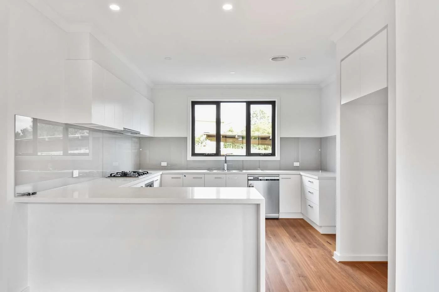 Burwood - 8 Havelock Street, Burwood, VIC 3125 - Townly - 6.jpg