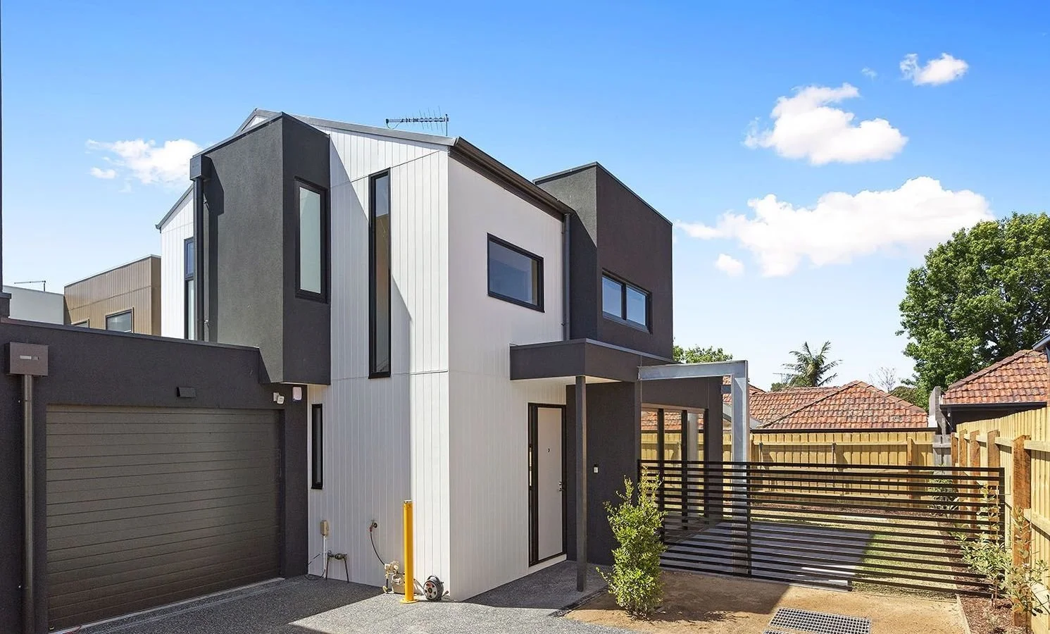 Mentone - 8 Winsome Street, Mentone, VIC 3194 - Townly - 6.jpg