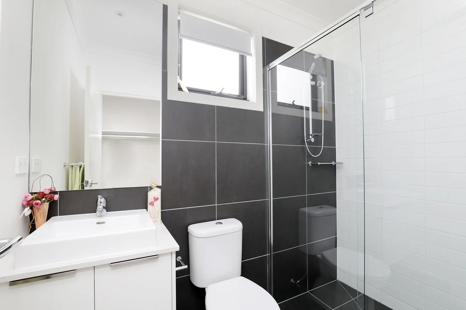 Mentone - 72 Nepean Highway, Mentone, VIC 3194 - Townly - 9.jpg