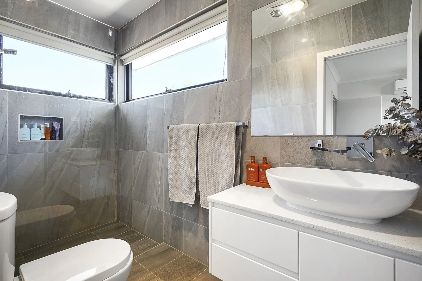 Mentone - 18 Swanston Street, Mentone, VIC 3194 - Townly - 6.jpg