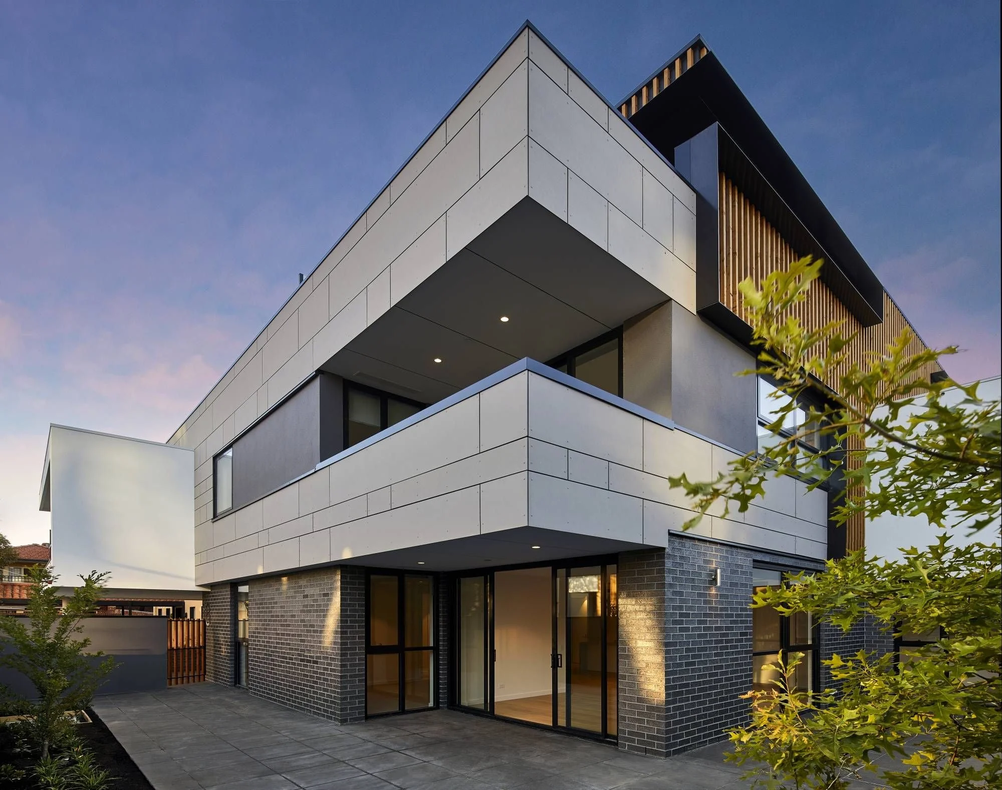 Hampton - Azure - 18-20 Railway Crescent, Hampton, VIC 3188 - Townly - 11.jpg