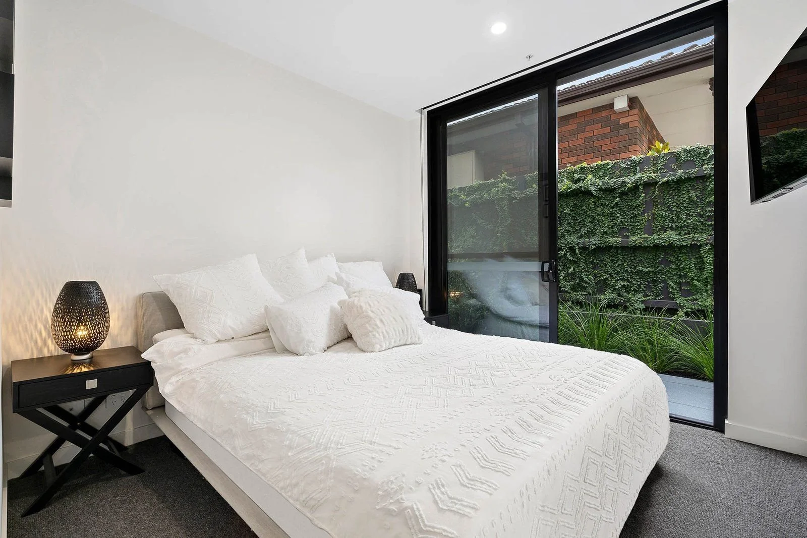 Hampton - Ives - 23-25 Crisp Street, Hampton, VIC 3188 - Townly - 11.jpg