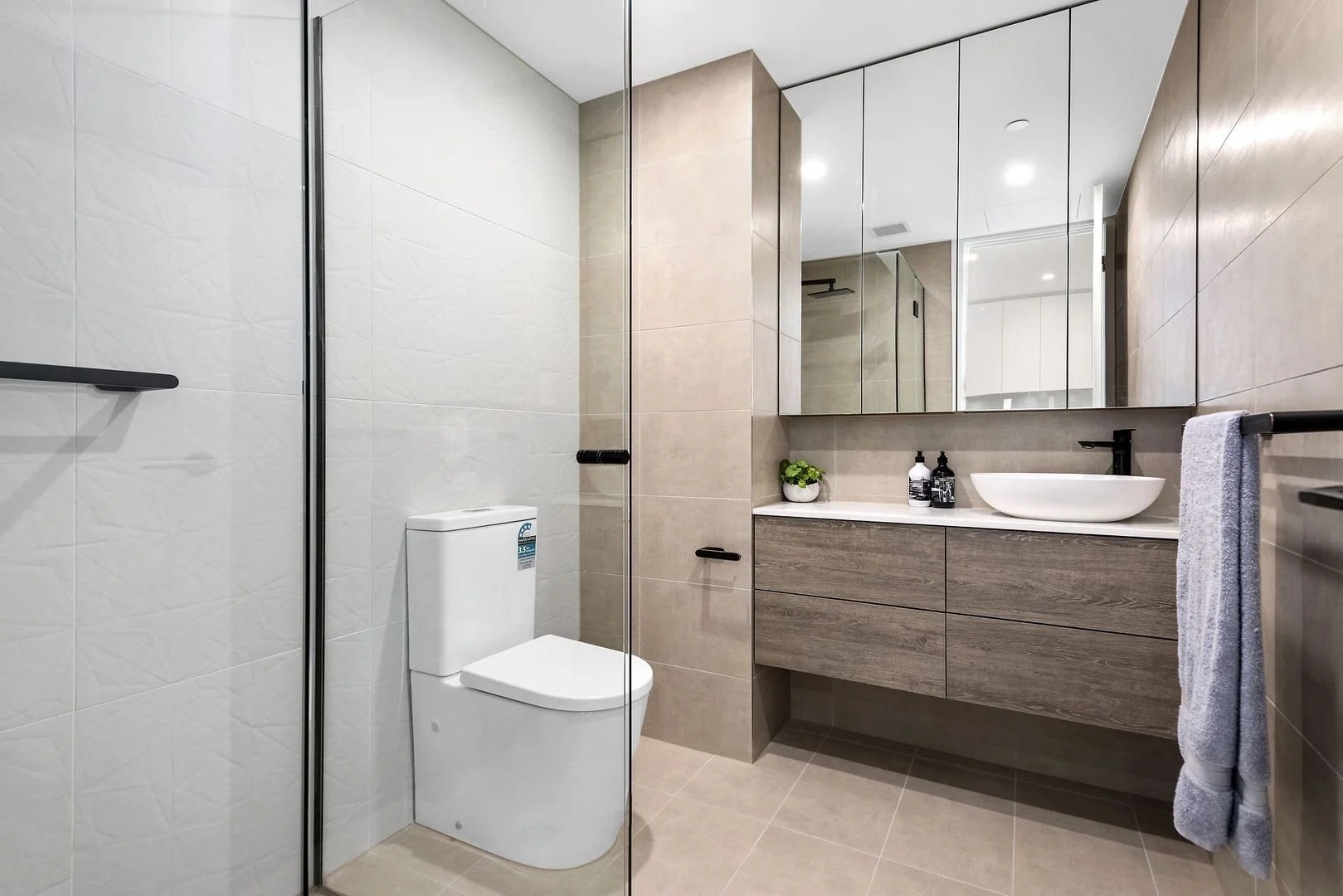 Bentleigh - 16-18 Hamilton Street, Bentleigh, VIC 3204 - Townly - 21.jpg