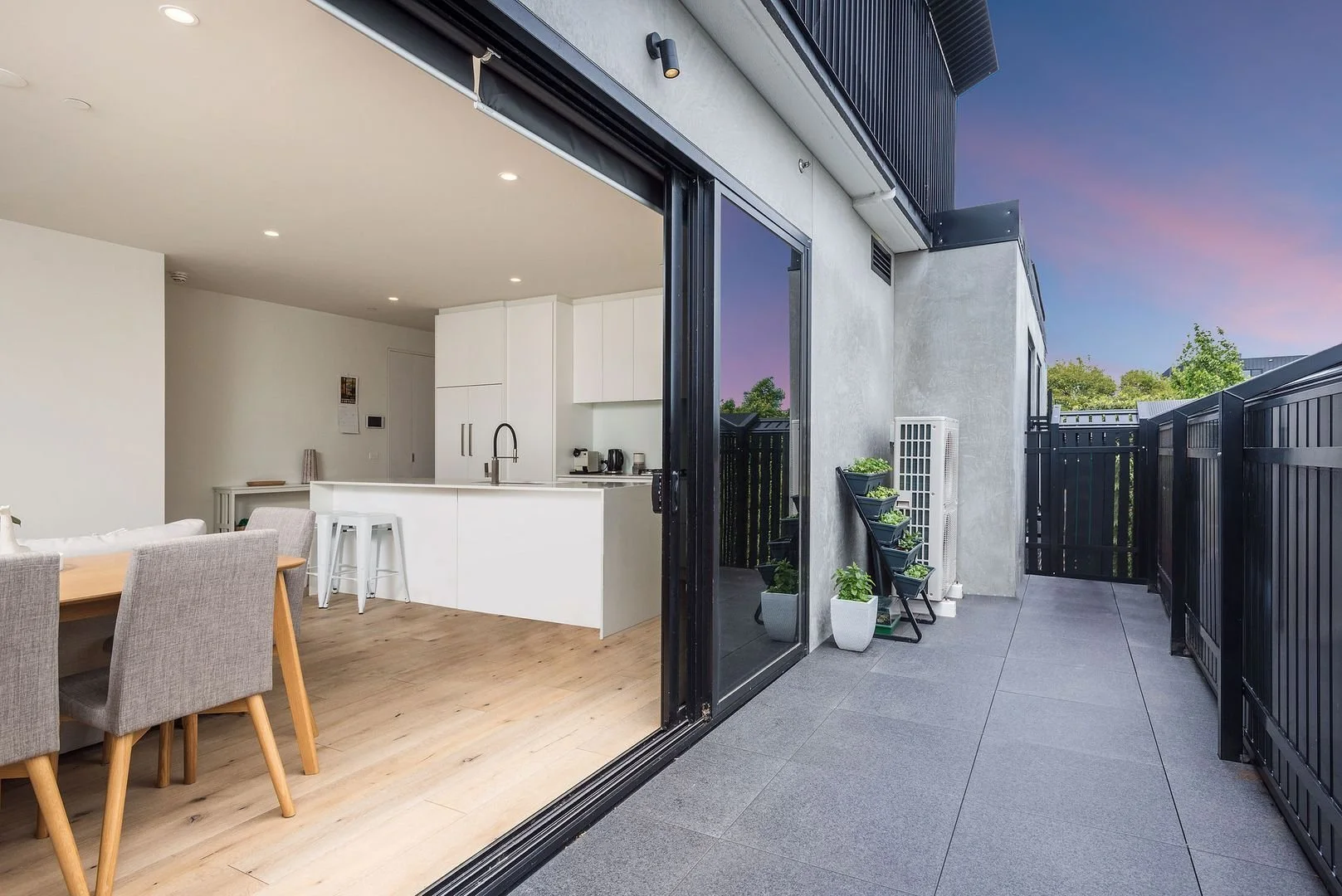 Bentleigh - Olson - 37-39 Nicholson Street, Bentleigh, VIC 3204 - Townly - 15.jpg