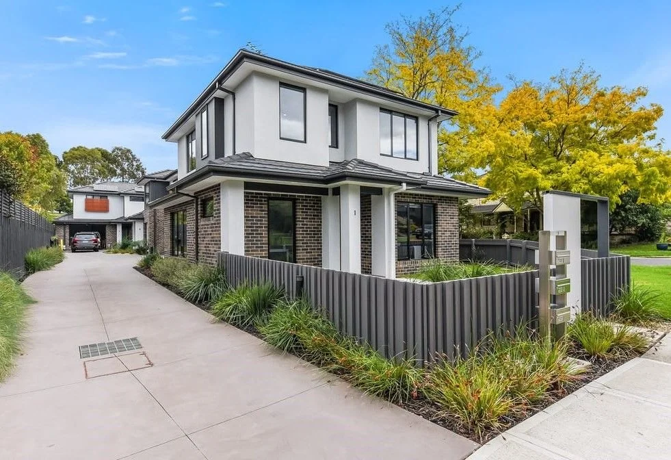 Berwick - 19 Melville Park Drive, Berwick, VIC 3806 - Townly - 1.jpg