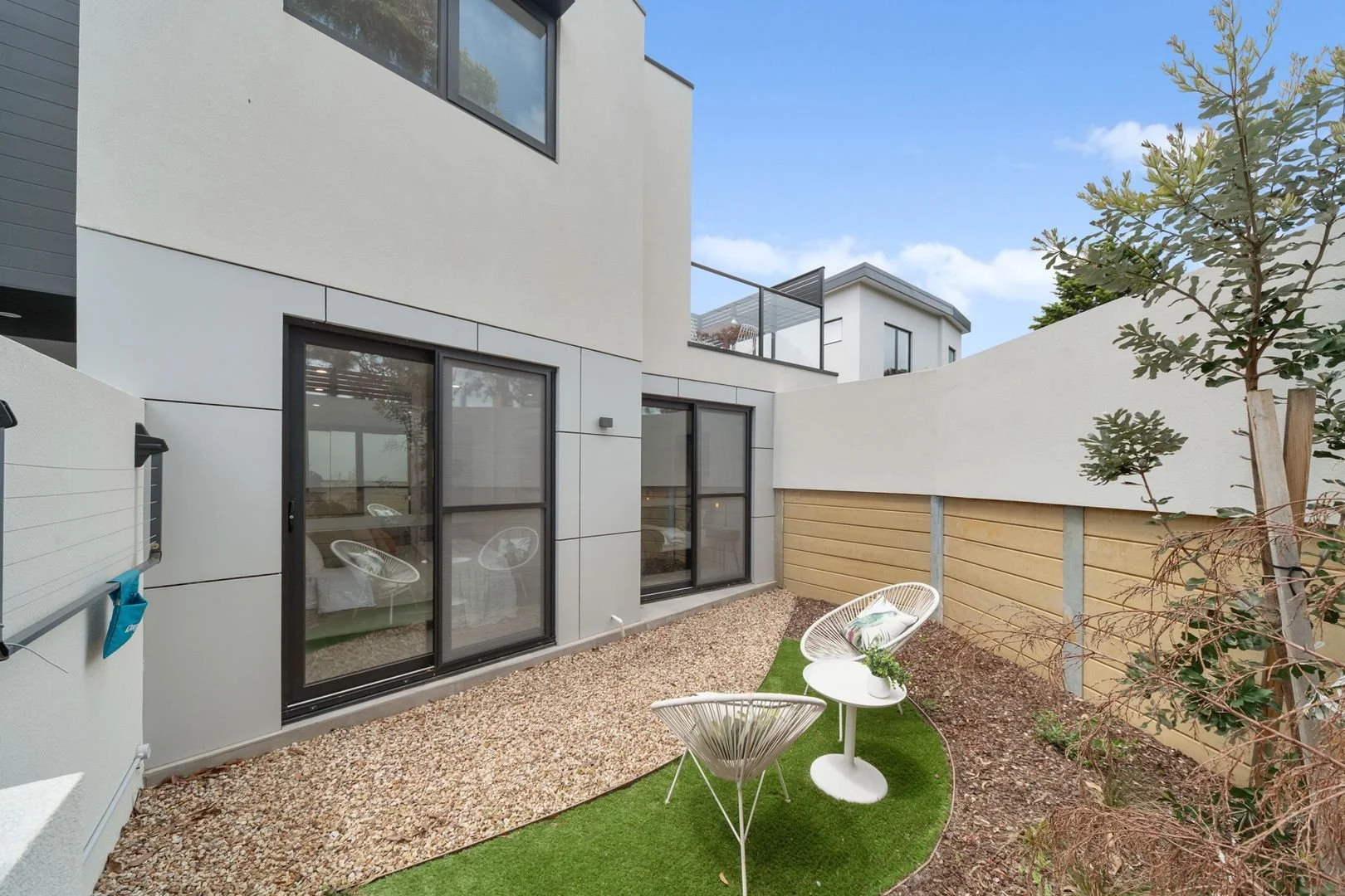 Mordialloc - 437 Main Street, Mordialloc, VIC 3195 - Townly - 3.jpg