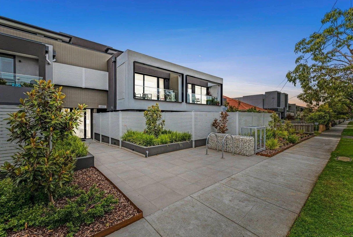 Bentleigh East - Q - 12-14 Quinns Road, Bentleigh East, VIC 3165 - Townly - 2.jpg