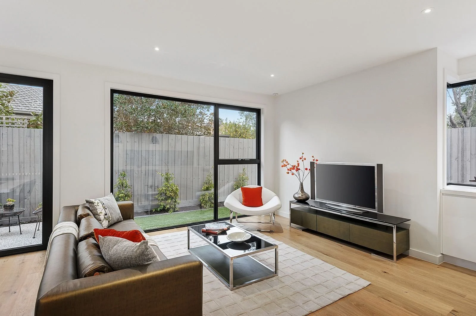 Bentleigh East - 8 Deborah Avenue, Bentleigh East, VIC 3165 - Townly - 4.jpg