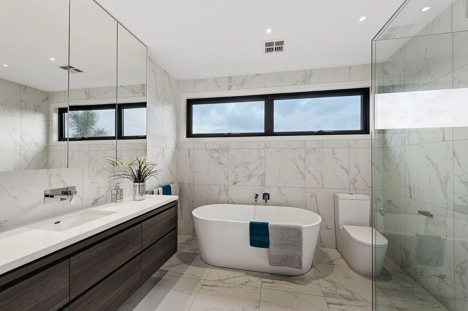 Bentleigh East - 8 Deborah Avenue, Bentleigh East, VIC 3165 - Townly - 12.jpg