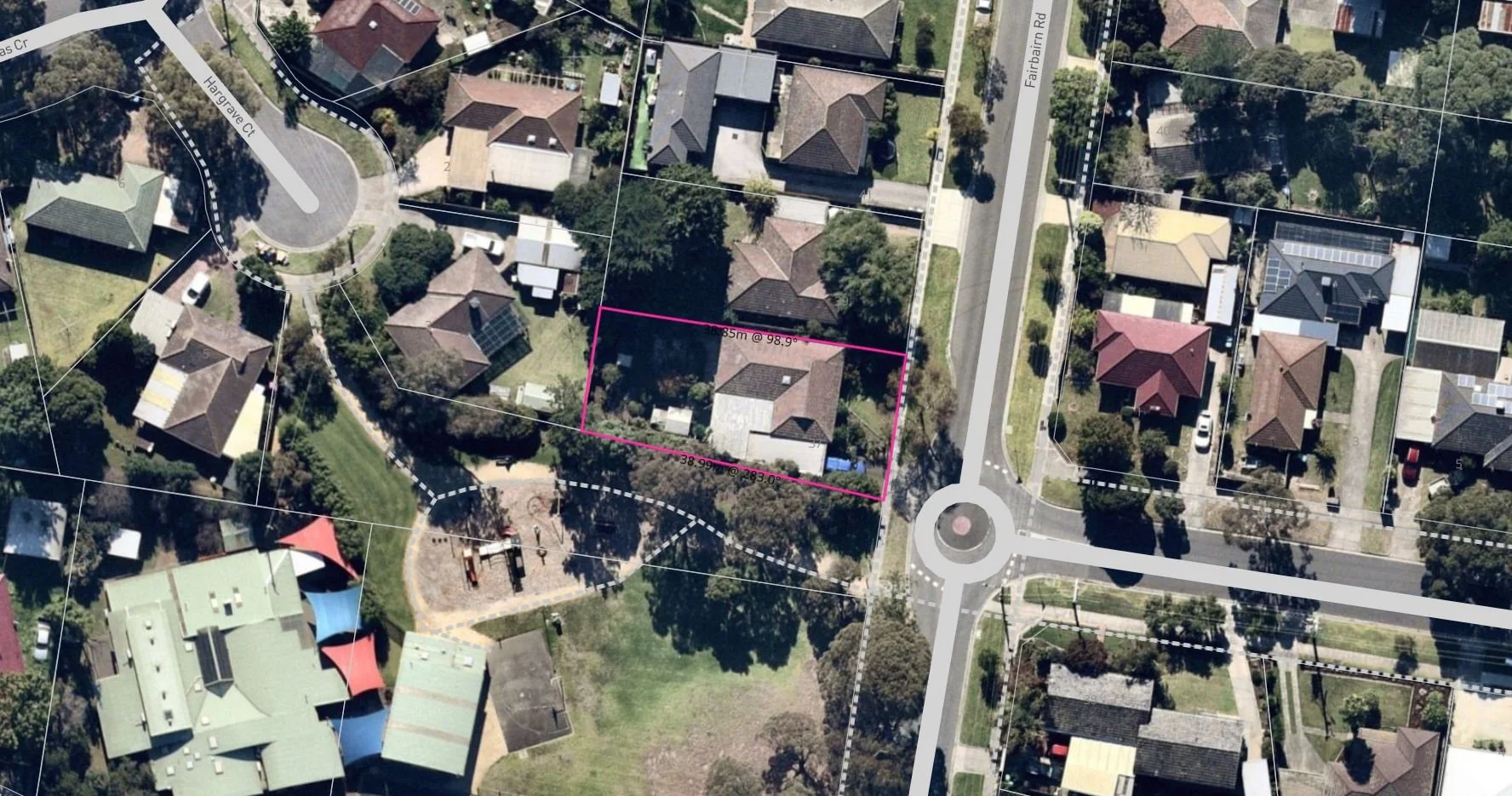 37 Fairbairn Road