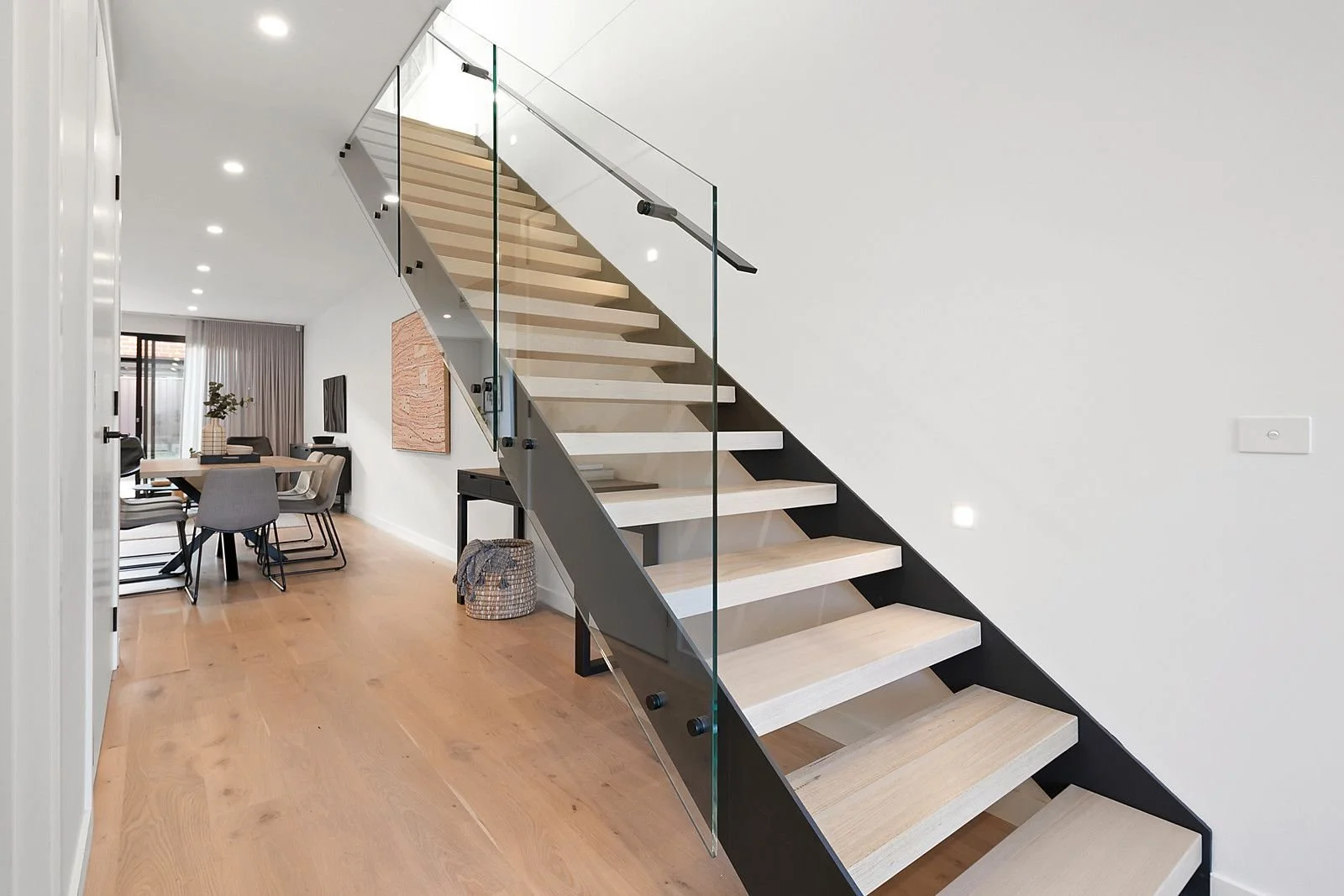 Coburg - 5 Saunders Street, Coburg, VIC 3058 - Townly - 6.jpg
