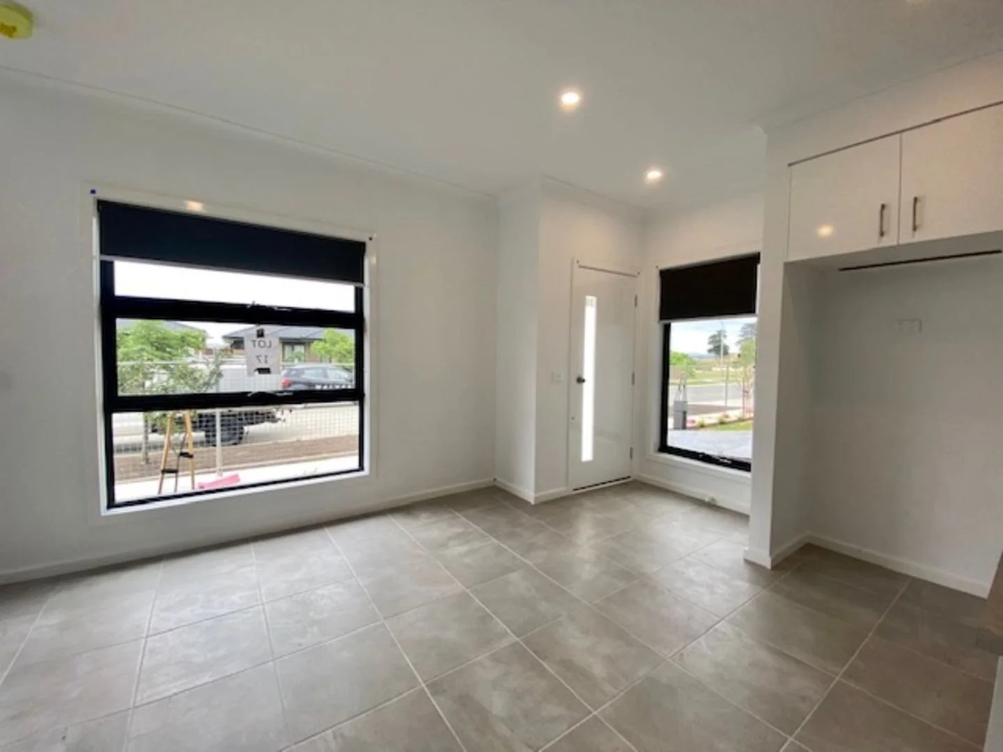 Clyde North - 30s Stature Avenue, Clyde North, VIC 3978 - Townly - 2.jpg