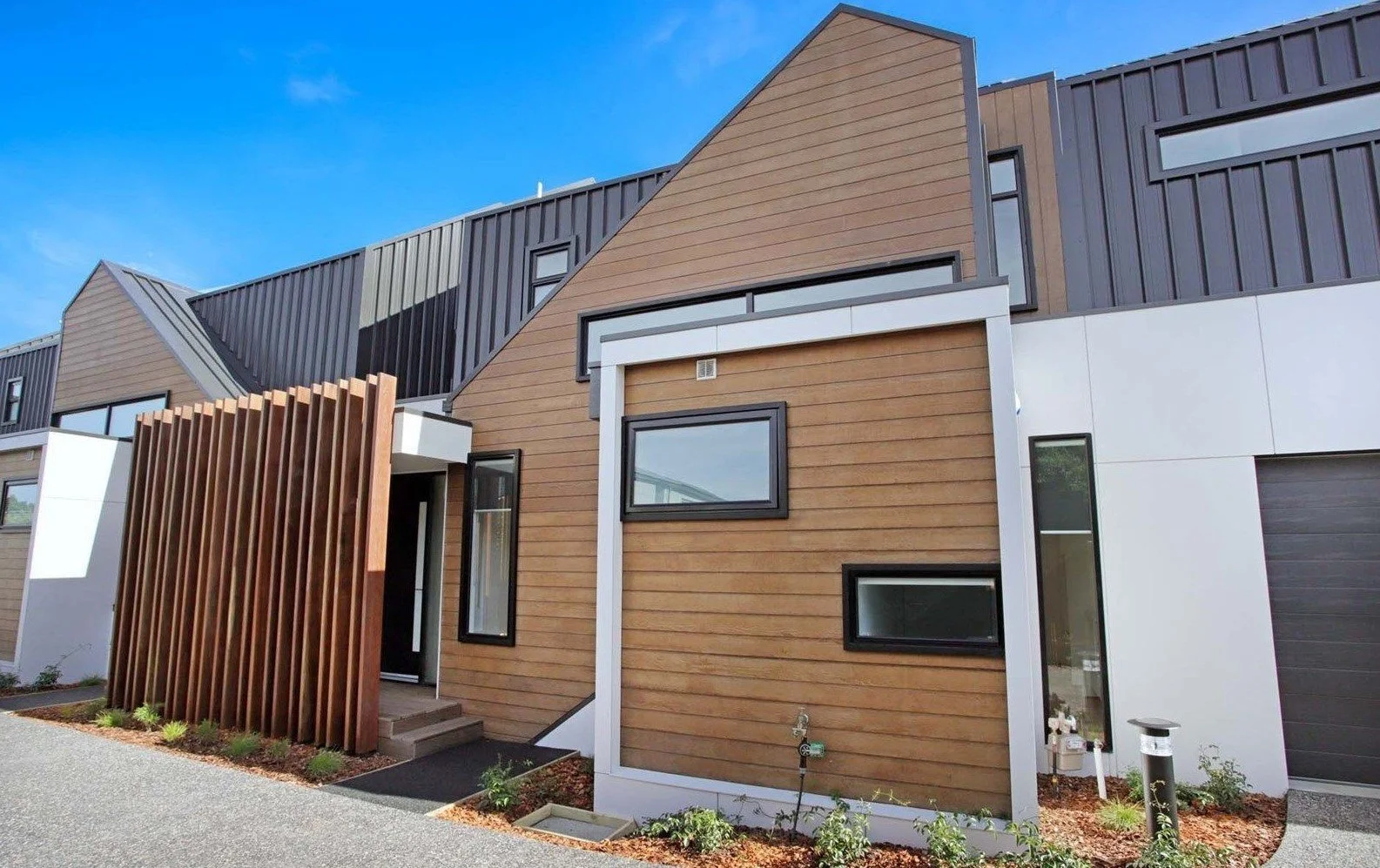 Footscray West - 19 Alma Street, Footscray West, VIC 3011 - Townly - 1.jpg
