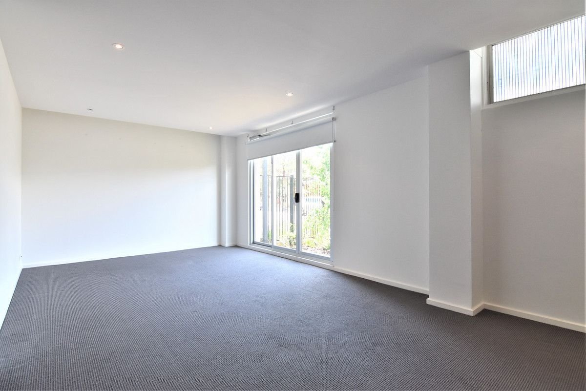 Footscray - Leander Gardens - 44 Leander Street, Footscray, VIC 3011 - Townly - 9.jpg