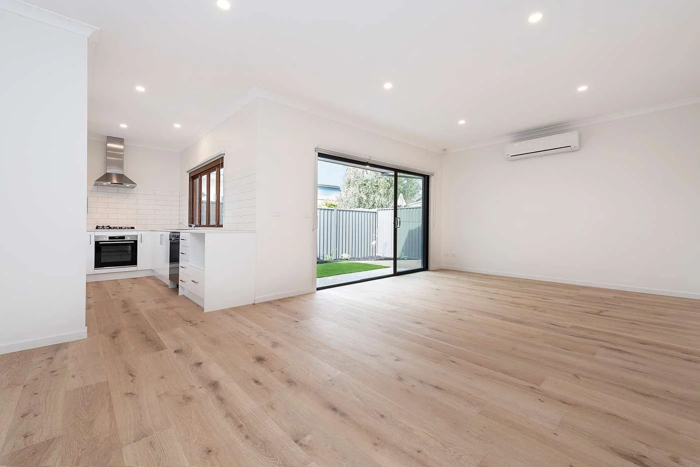 Maidstone - 13 Deakin Street, Maidstone, VIC 3012 - Townly - 3.jpg