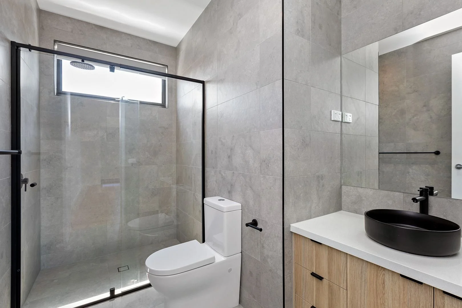 Maidstone - 16 Churchill Avenue, Maidstone, VIC 3012 - Townly - 3.jpg
