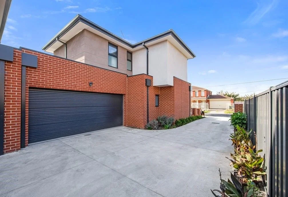 Springvale - 2 Ashdale Court, Springvale, VIC 3171 - Townly - 3.jpg