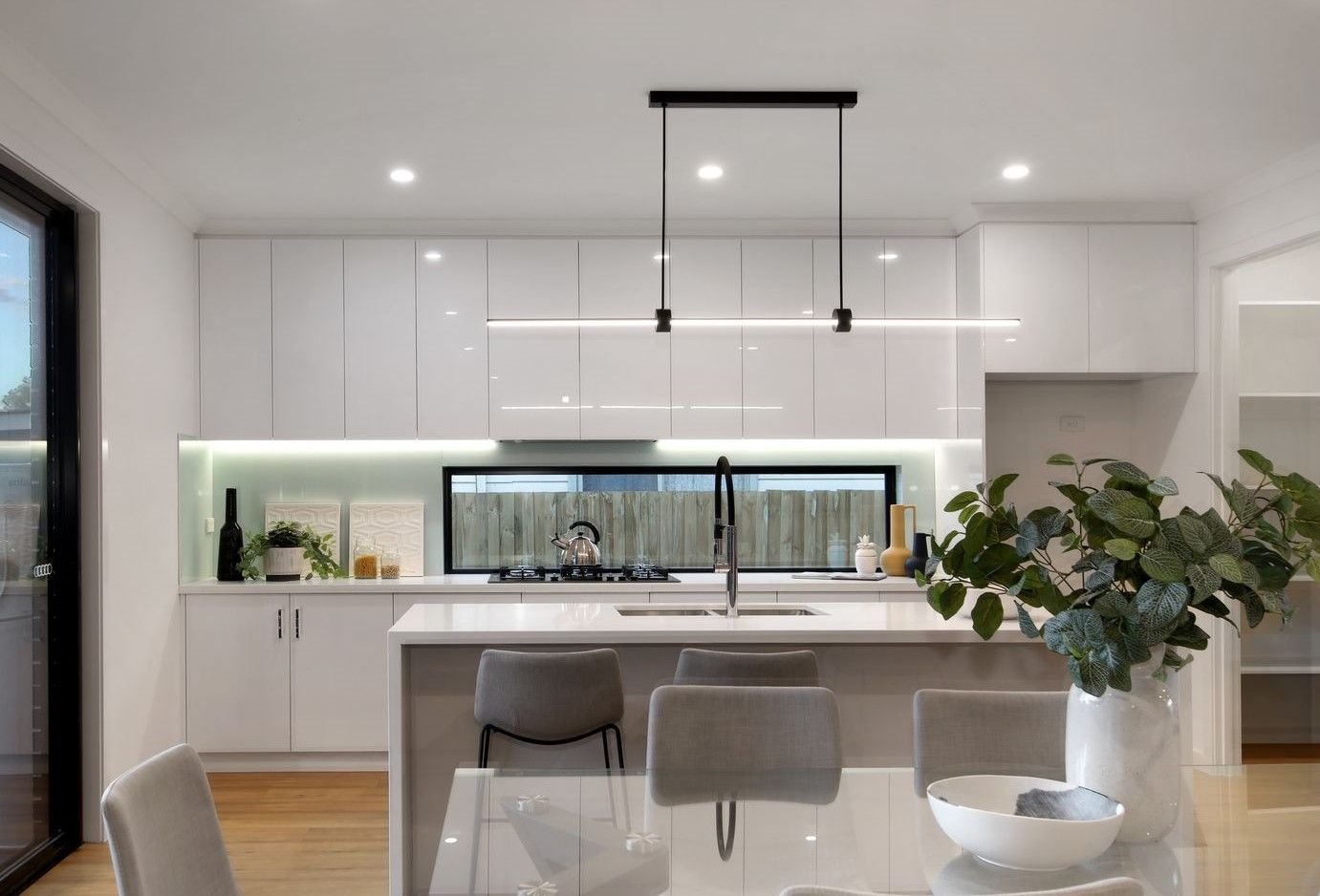 Oakleigh South - 12 Valley Street, Oakleigh South, VIC 3167 - Townly - 8.jpg