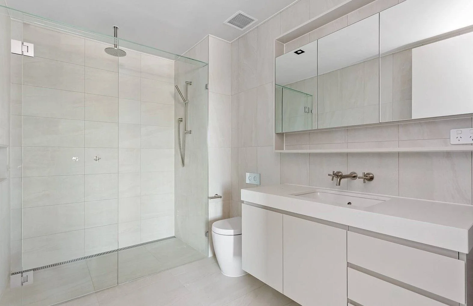 Hughesdale - Highlife - 568 Neerim Road, Hughesdale, VIC 3166 - Townly - 4.jpg