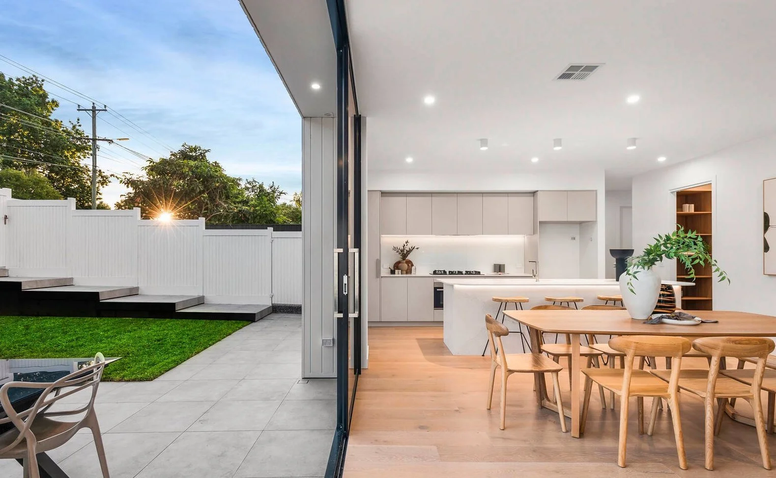 Hampton - 29 Highett Road, Hampton, VIC 3188 - Townly - 8.jpg
