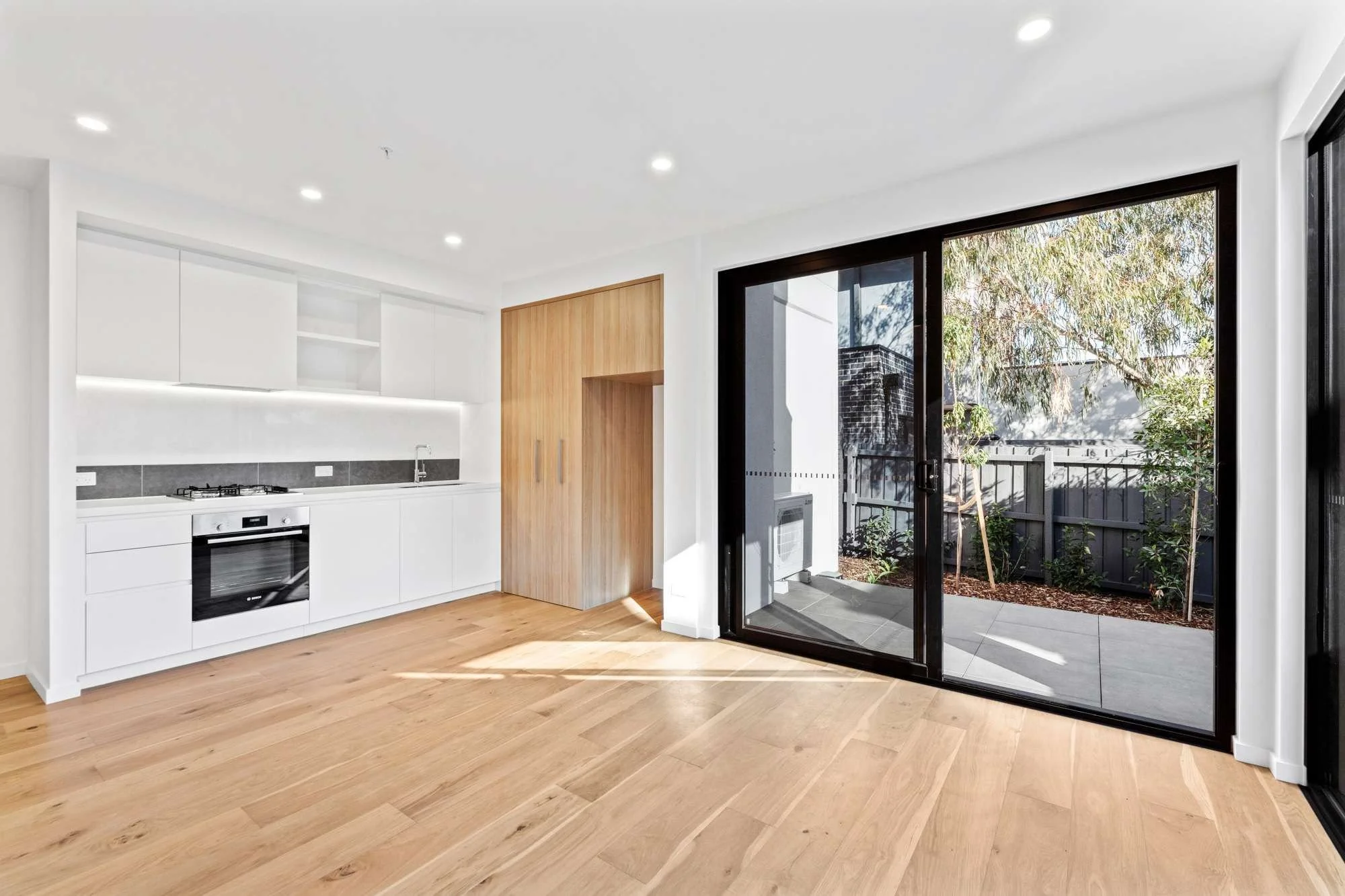 Burwood - La Frank - 362-364 Burwood Highway, Burwood, VIC 3125 - Townly - 7.jpg