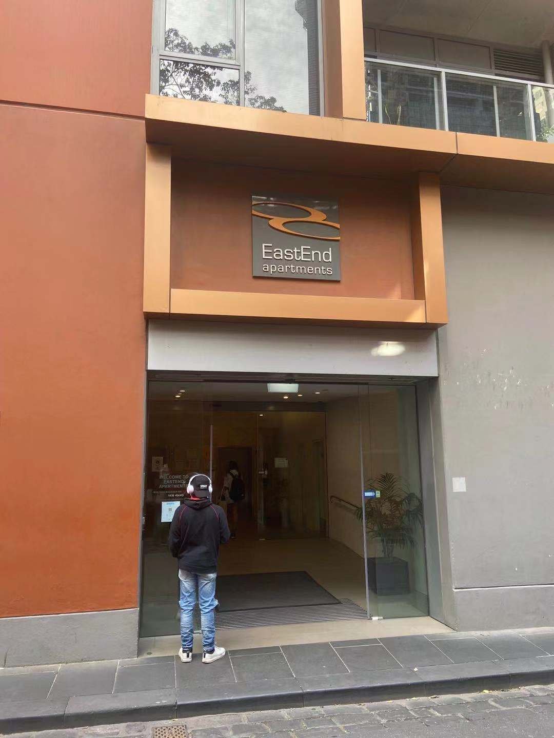 Melbourne - 8 Exploration Lane, Melbourne, VIC 3000 - Townly - 3.jpeg