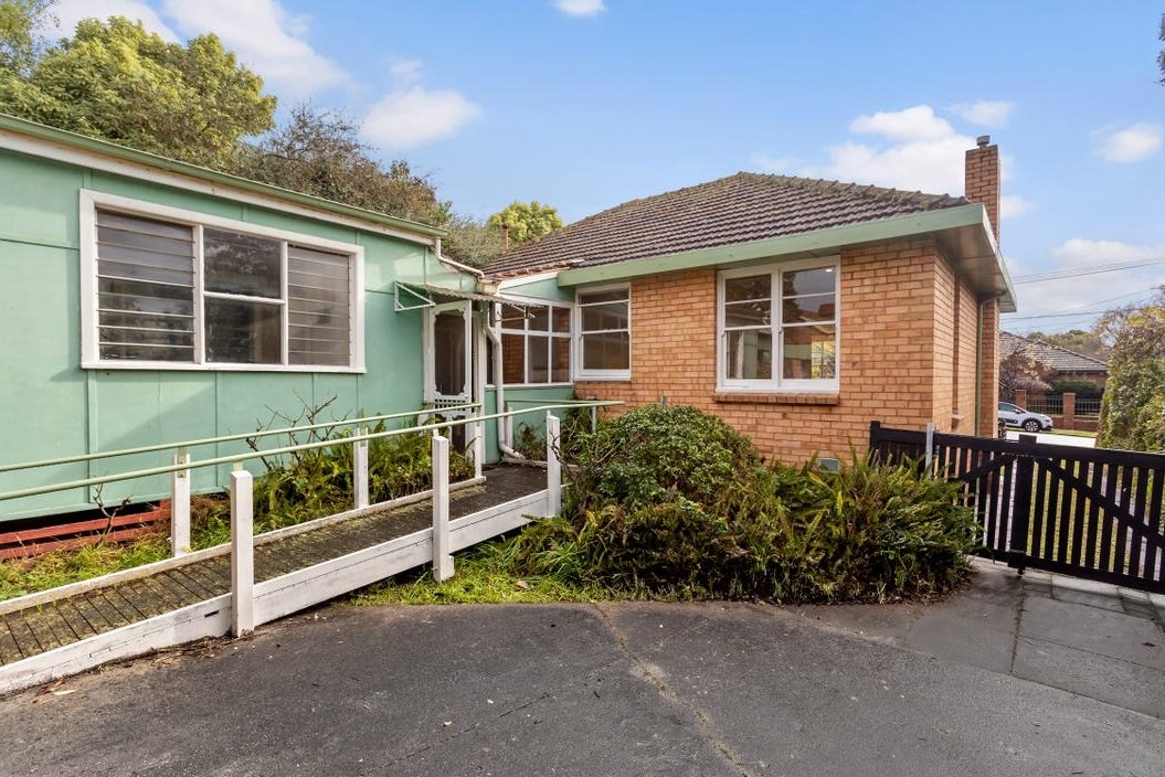 Murrumbeena - 26 Wahroongaa Road, Murrumbeena, VIC 3163 - Townly - 2.jpg