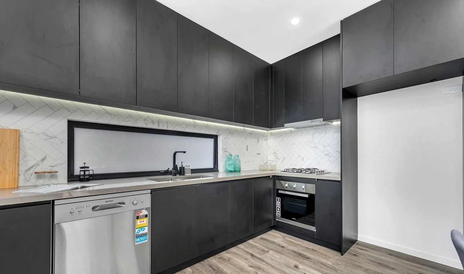 Heidelberg Heights - 13 Miller Street, Heidelberg Heights, VIC 3081 - Townly - 4.jpg