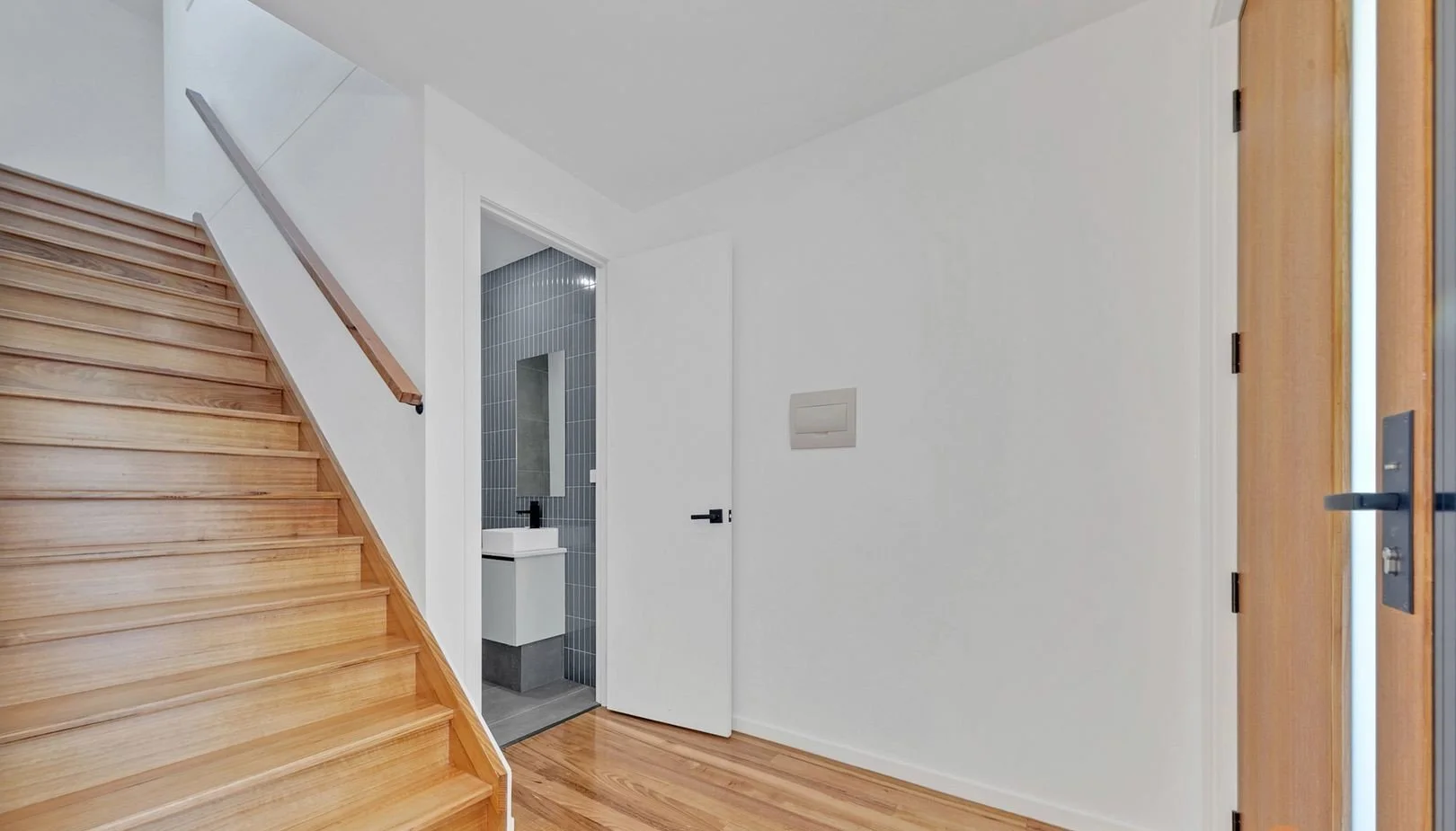 Heidelberg West - 6 Oak Court, Heidelberg West, VIC 3081 - Townly - 5.jpg