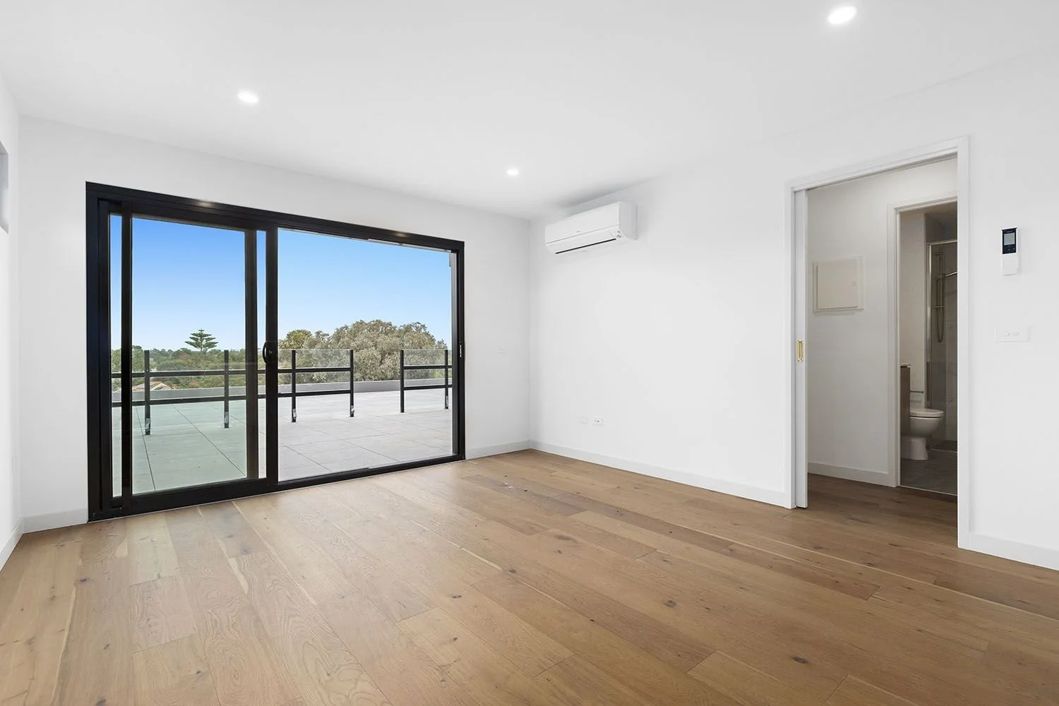 Ivanhoe East - 192 Lower Heidelberg Road, Ivanhoe East, VIC 3079 - Townly - 3.jpg
