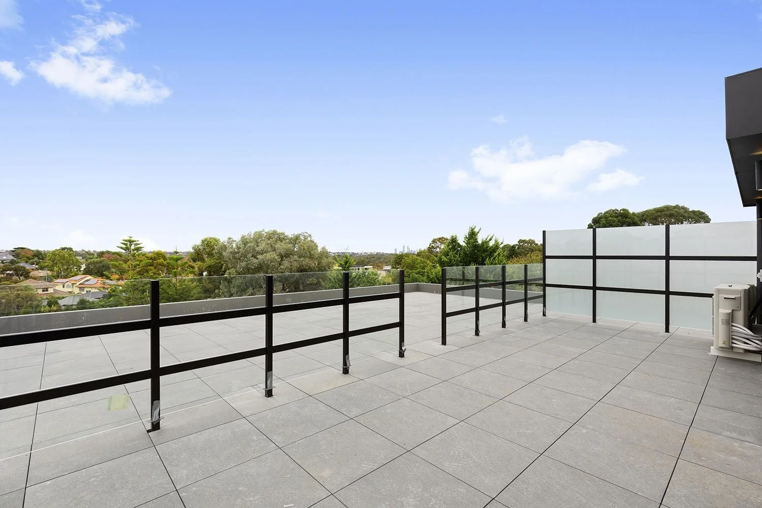 Ivanhoe East - 192 Lower Heidelberg Road, Ivanhoe East, VIC 3079 - Townly - 1.jpg