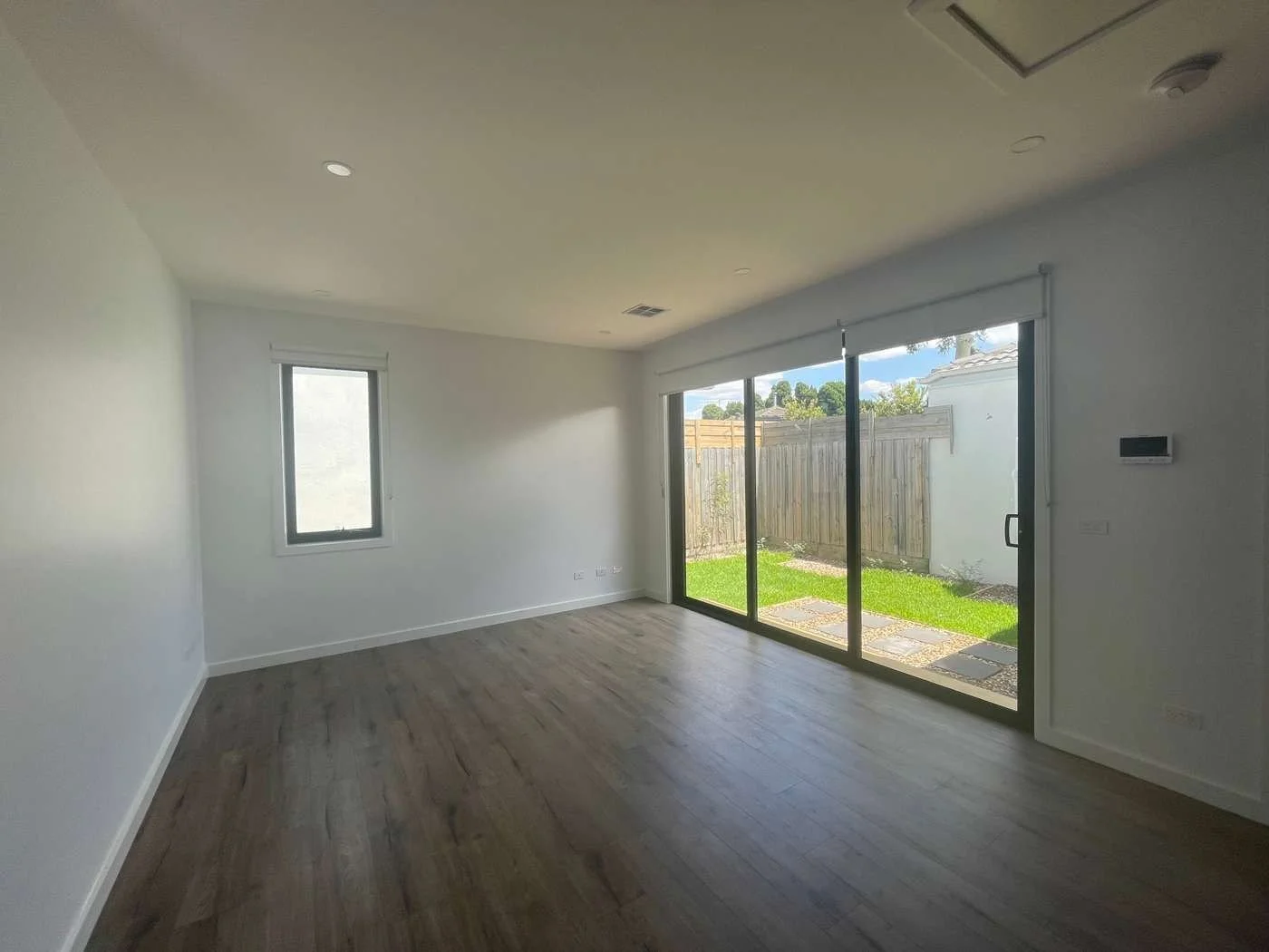 Altona - 33 Dove Avenue, Altona, VIC 3018 - Townly - 4.jpg