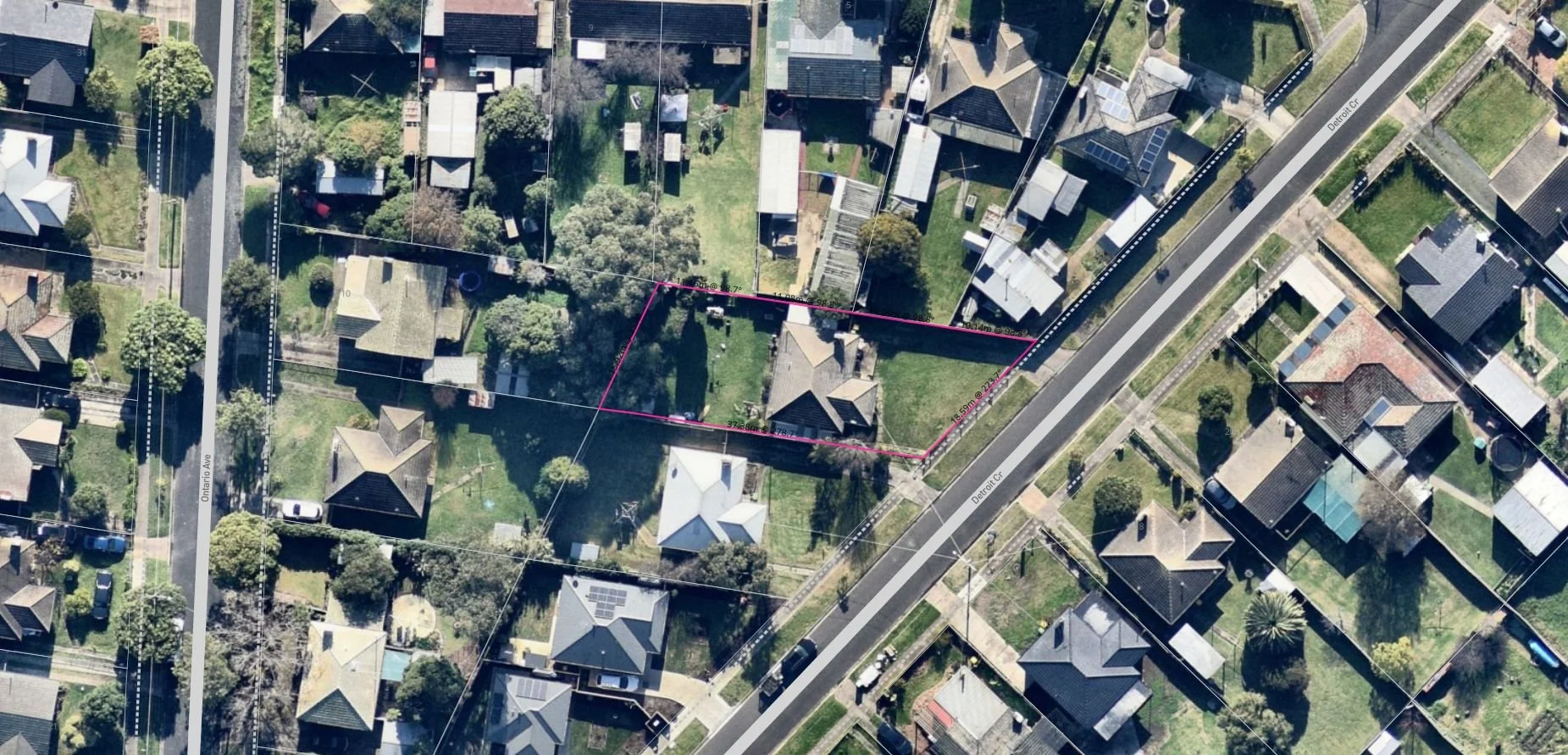 Corio - 7 Detroit Crescent, Corio, VIC 3214 - Townly - 2.jpg