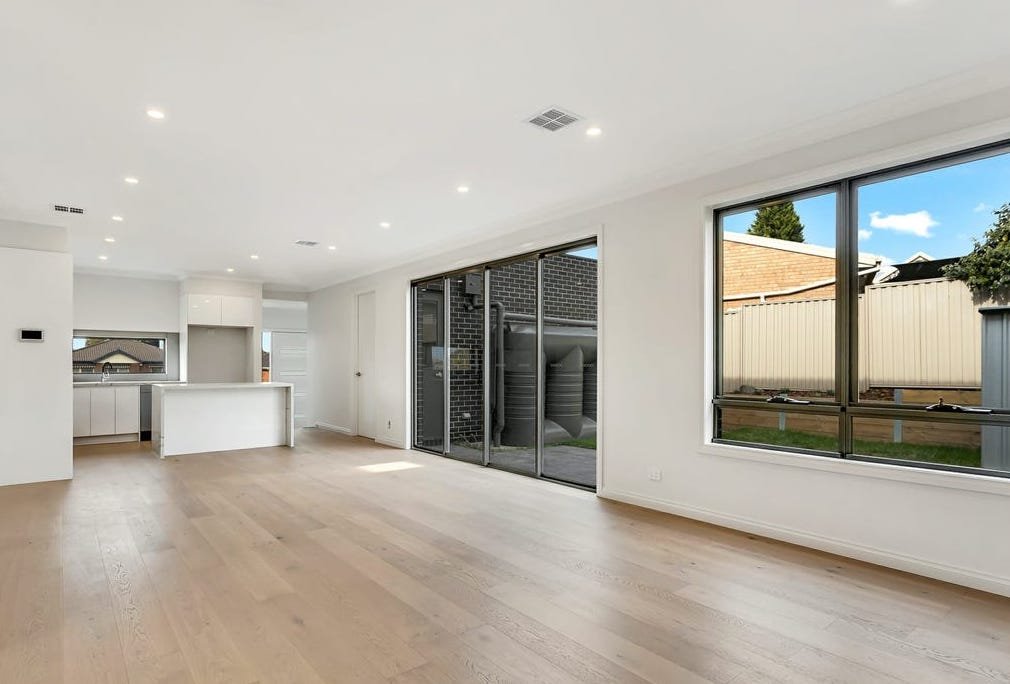 Wantirna - Barmah Residence - 47 Barmah Drive East, Wantirna, VIC 3152 - Townly - 12.jpg