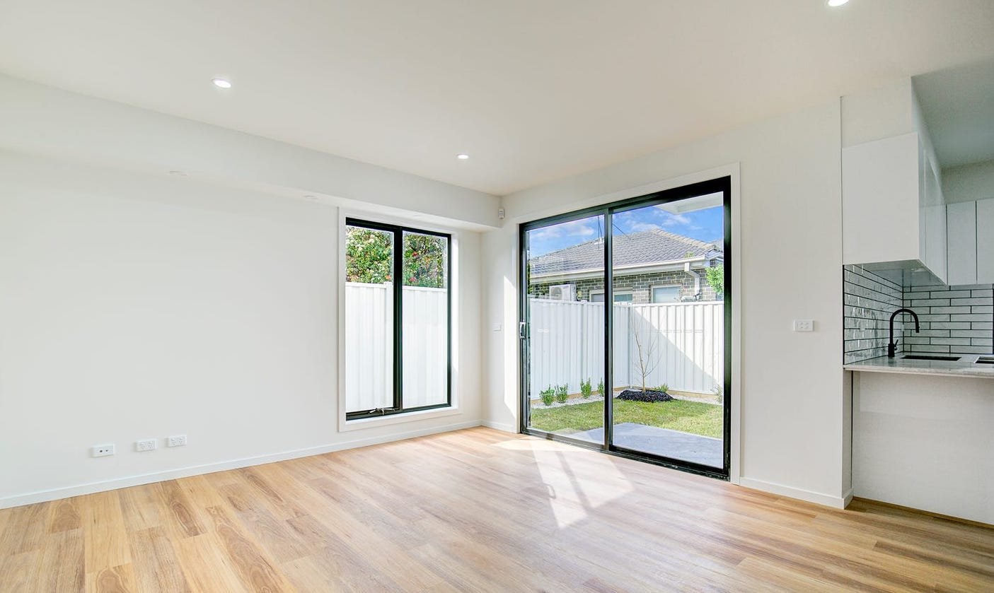 Glenroy - 66 Isla Avenue, Glenroy, VIC 3046 - Townly - 9.jpg