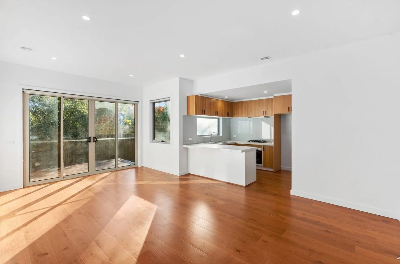 Mont Albert North - 13 Sutton Parade, Mont Albert North, VIC 3129 - Townly - 9.jpg