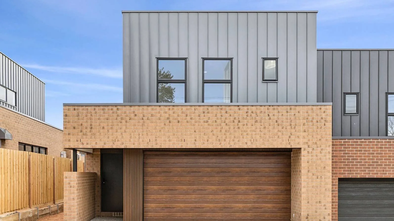 Hamlyn Heights - 30-32 Pride Avenue, Hamlyn Heights, VIC 3215 - Townly - 4.jpg