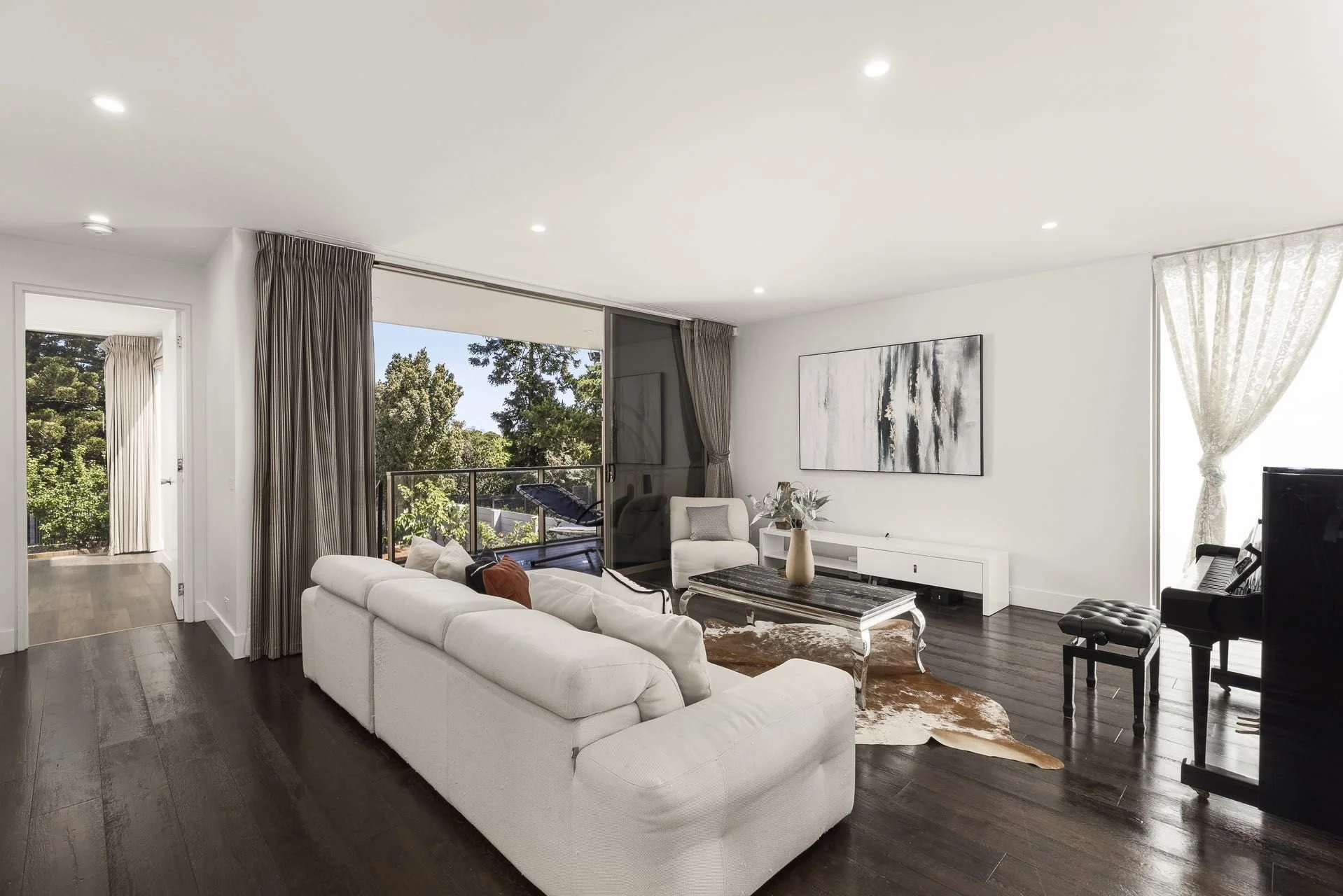 Kew - 6 Monterey Close, Kew, VIC 3101 - Townly - 4.jpg