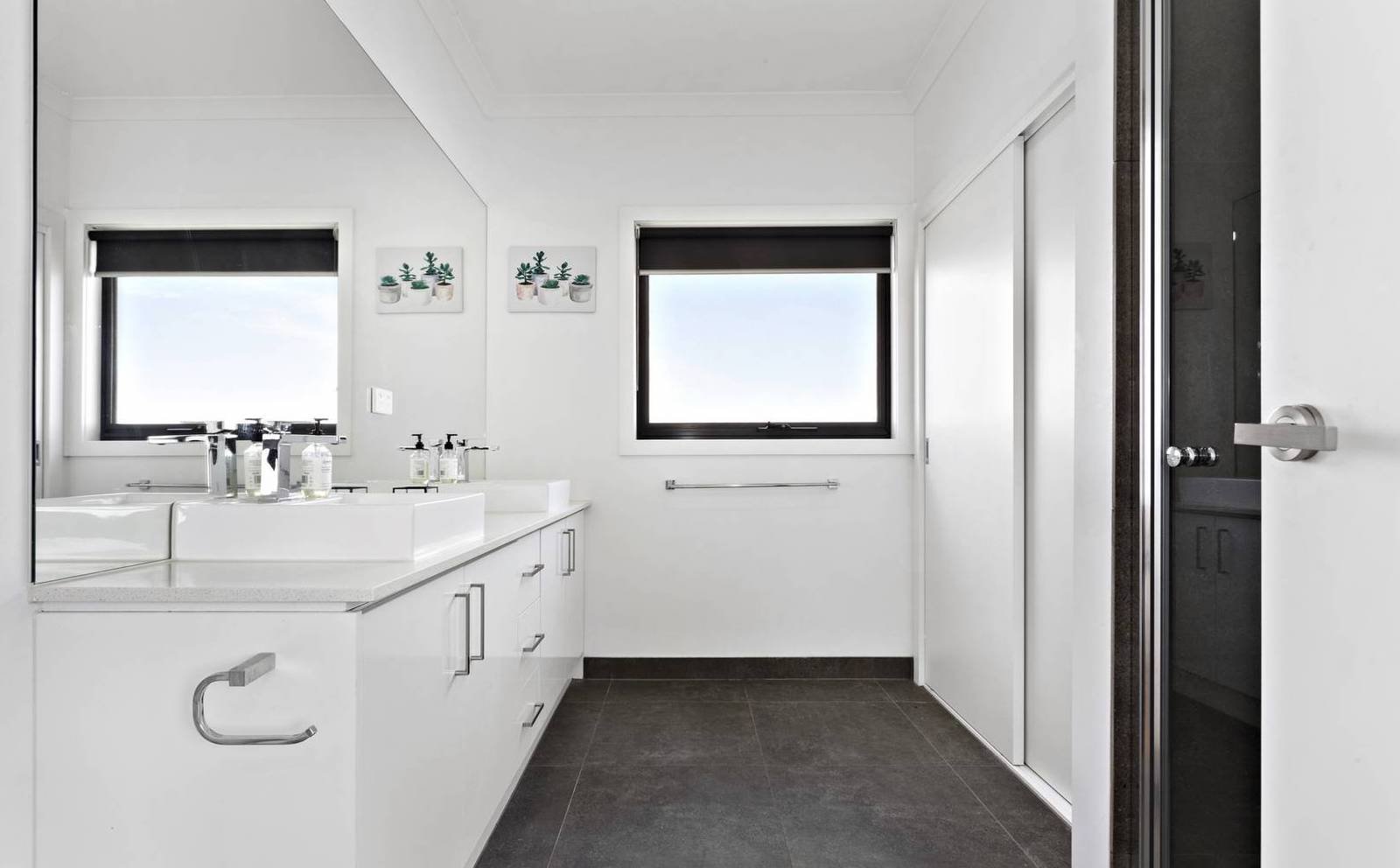 Wollert - 14 Viviennes Terrace, Wollert, VIC 3750 - Townly - 2.jpg