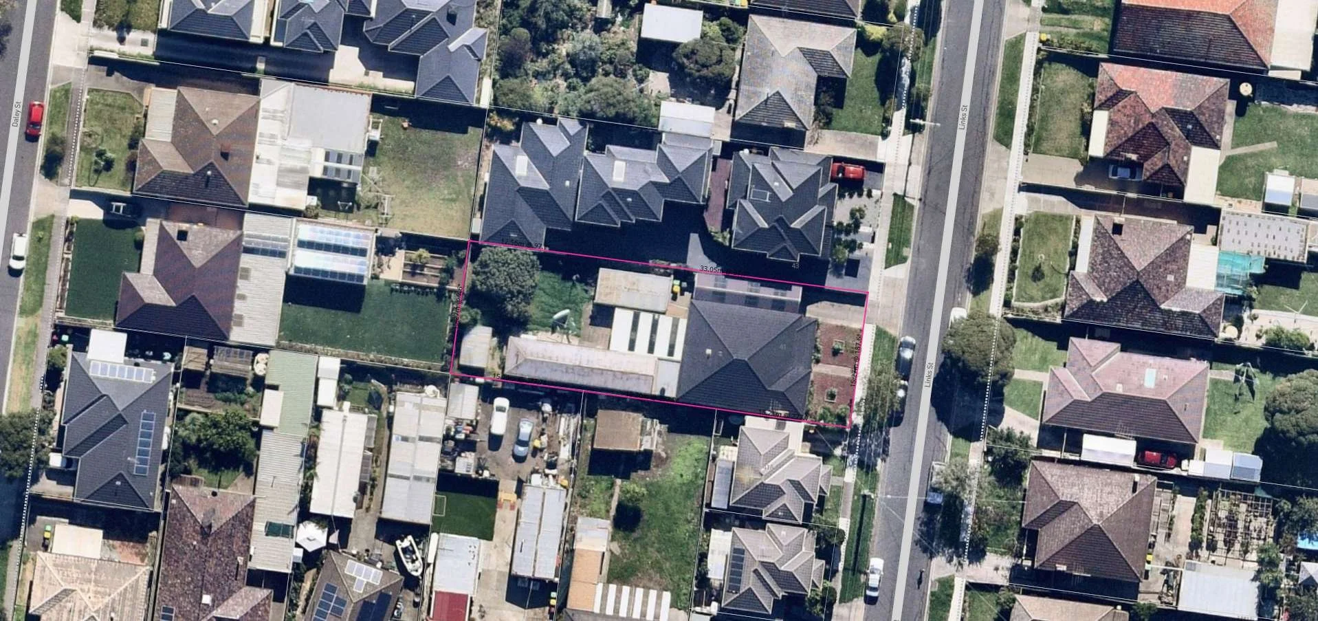 Sunshine West - 41 Links Street, Sunshine West, VIC 3020 - Townly - 2.jpg