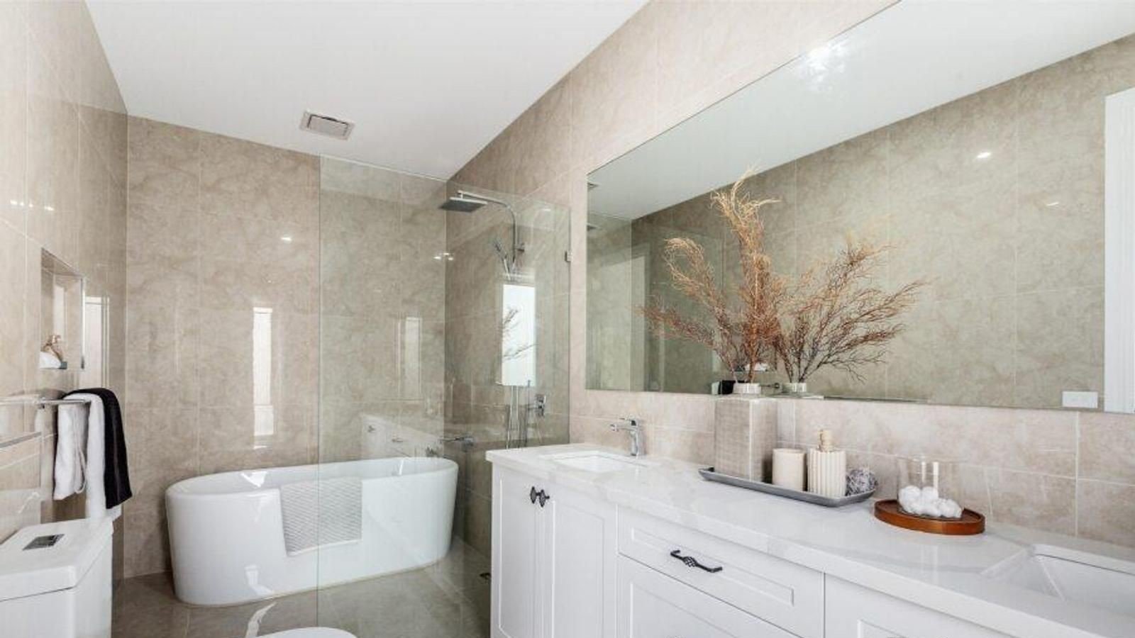 Glen Waverley - 13 Gyton Avenue, Glen Waverley, VIC 3150 - Townly - 3.jpg