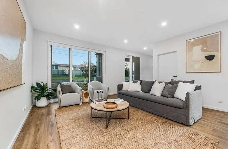 Oakleigh East - 27 Oakleigh Street, Oakleigh East, VIC 3166 - Townly - 8.jpg