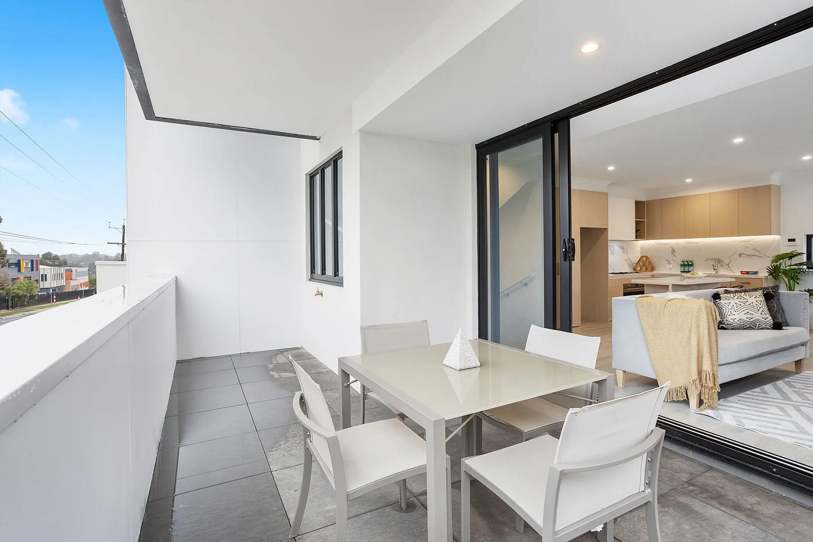 Wantirna South - Maison - 127 Tyner Road, Wantirna South, VIC 3152 - Townly - 4.jpg