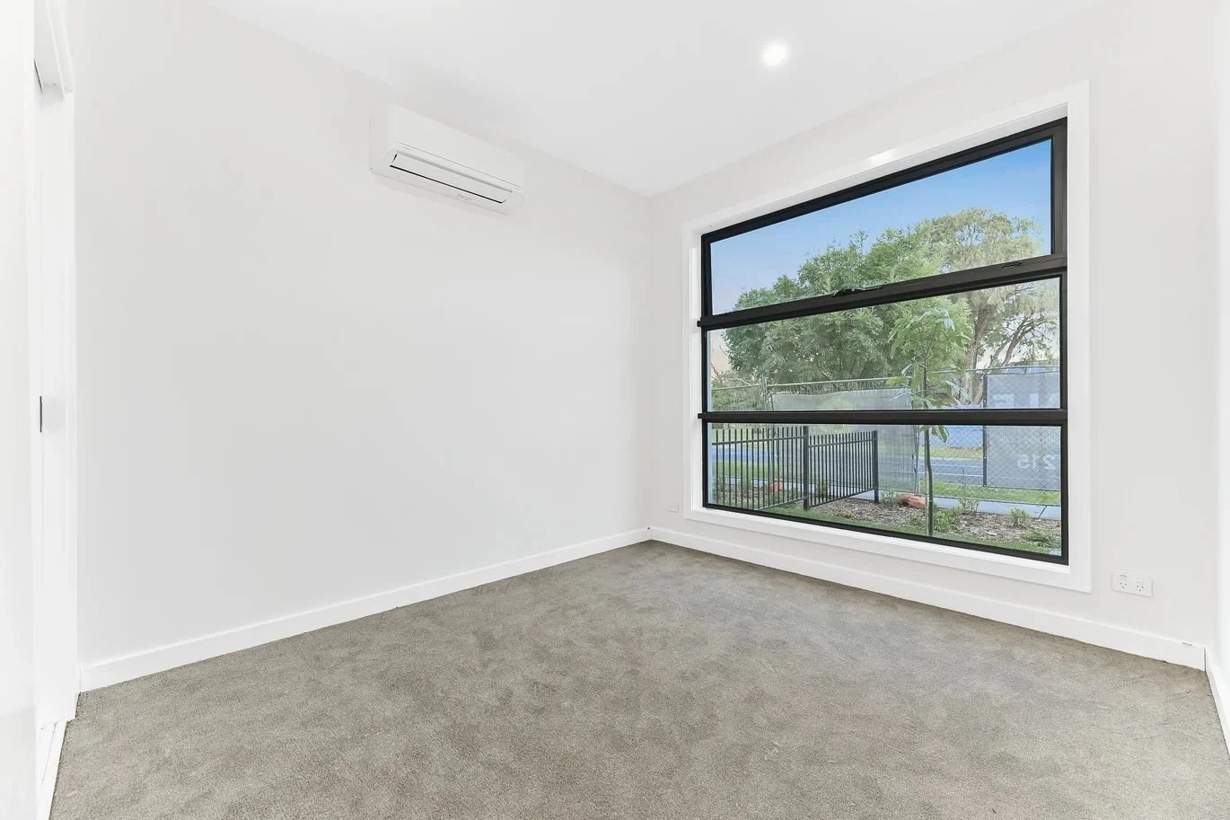 Cranbourne - 30-32 Lyall Street, Cranbourne, VIC 3977 - Townly - 7.jpg