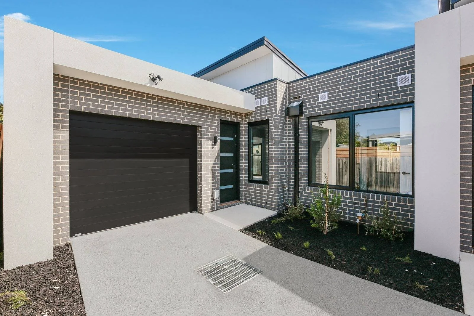 Clarinda - 617 Clayton Road, Clarinda, VIC 3169 - Townly - 1 copy.jpg