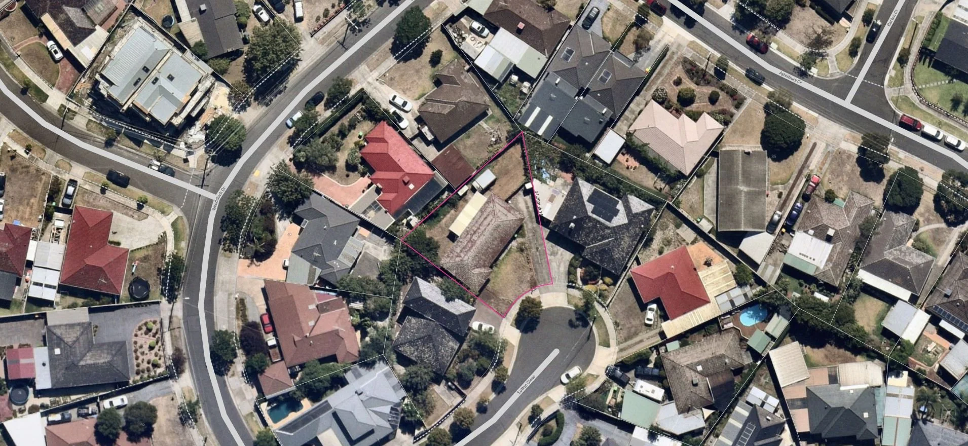 Gladstone Park - 5 Sutton Close, Gladstone Park, VIC 3043 - Townly - 2.jpg